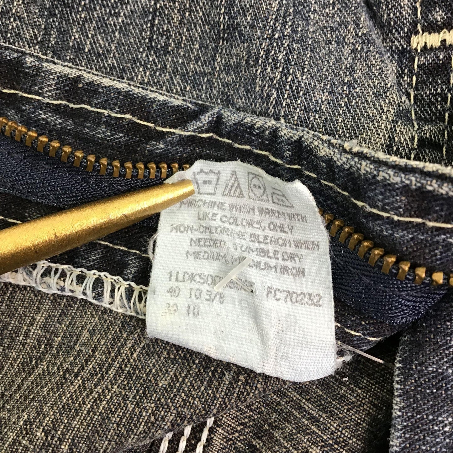 Vintage Lee Dungarees Shorts Jorts Denim Blue Jean Hammer Loop 90s Y2K Mens 38R