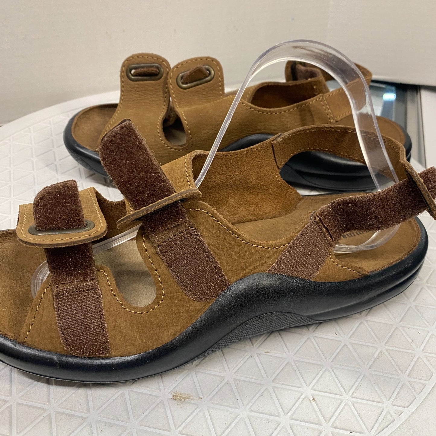 Hammacher Schlemmer Sandals Womens 8.5 US The Lady's Walk On Air EU 39