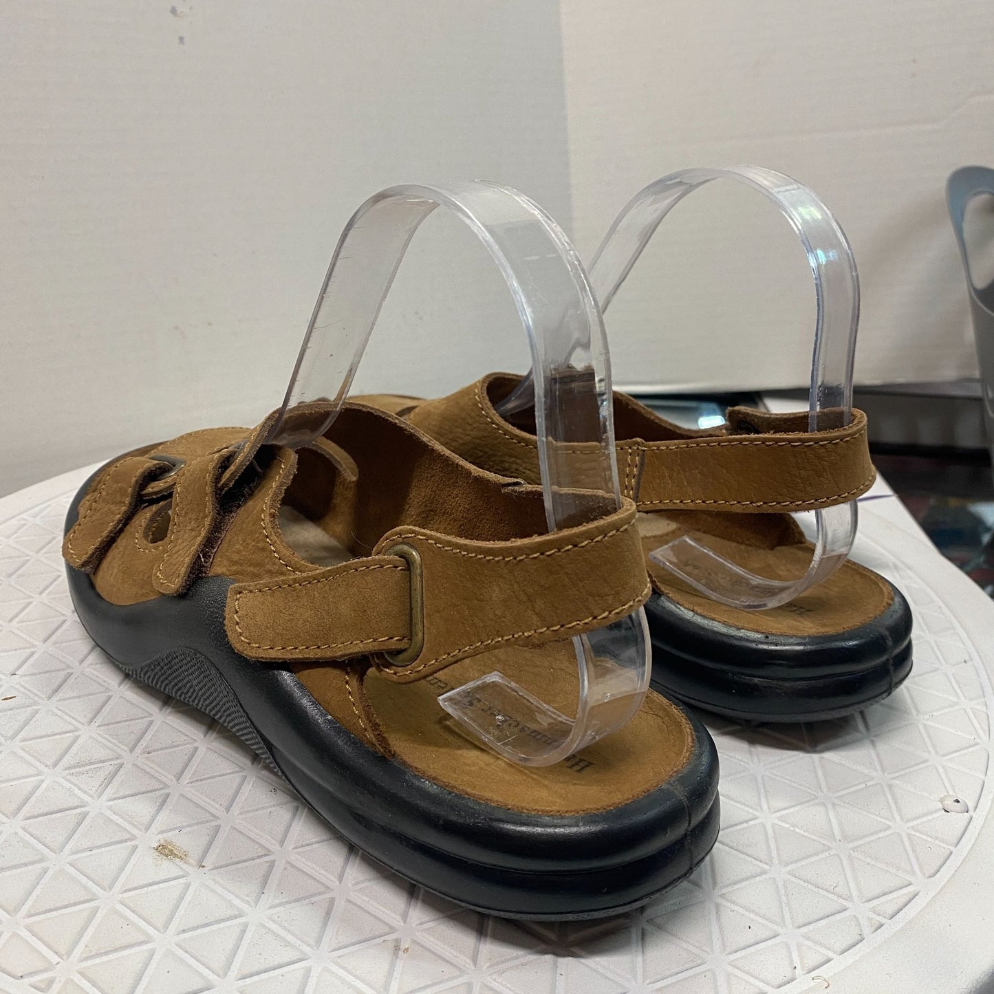Hammacher Schlemmer Sandals Womens 8.5 US The Lady's Walk On Air EU 39