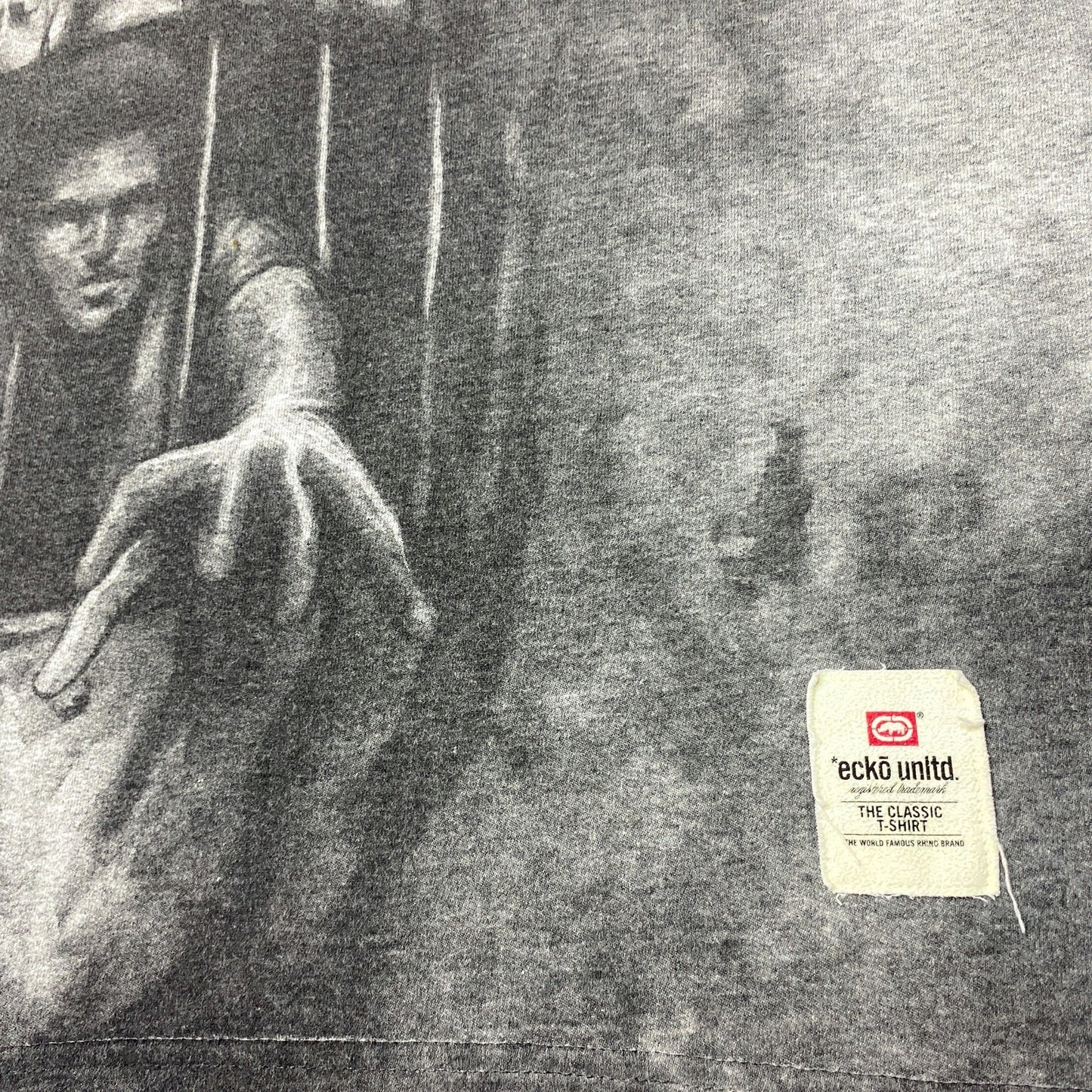 Vintage Ecko Unltd XXL Gray Overcome Overturn Graphic T-Shirt Skull Prison Bars