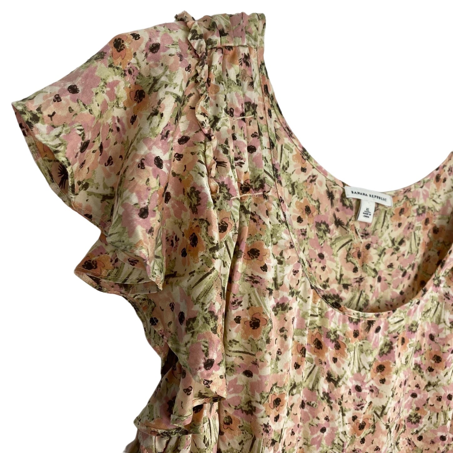 Banana Republic Womens XL Pink Floral Silk Blouse Flutter Sleeves Round Neck