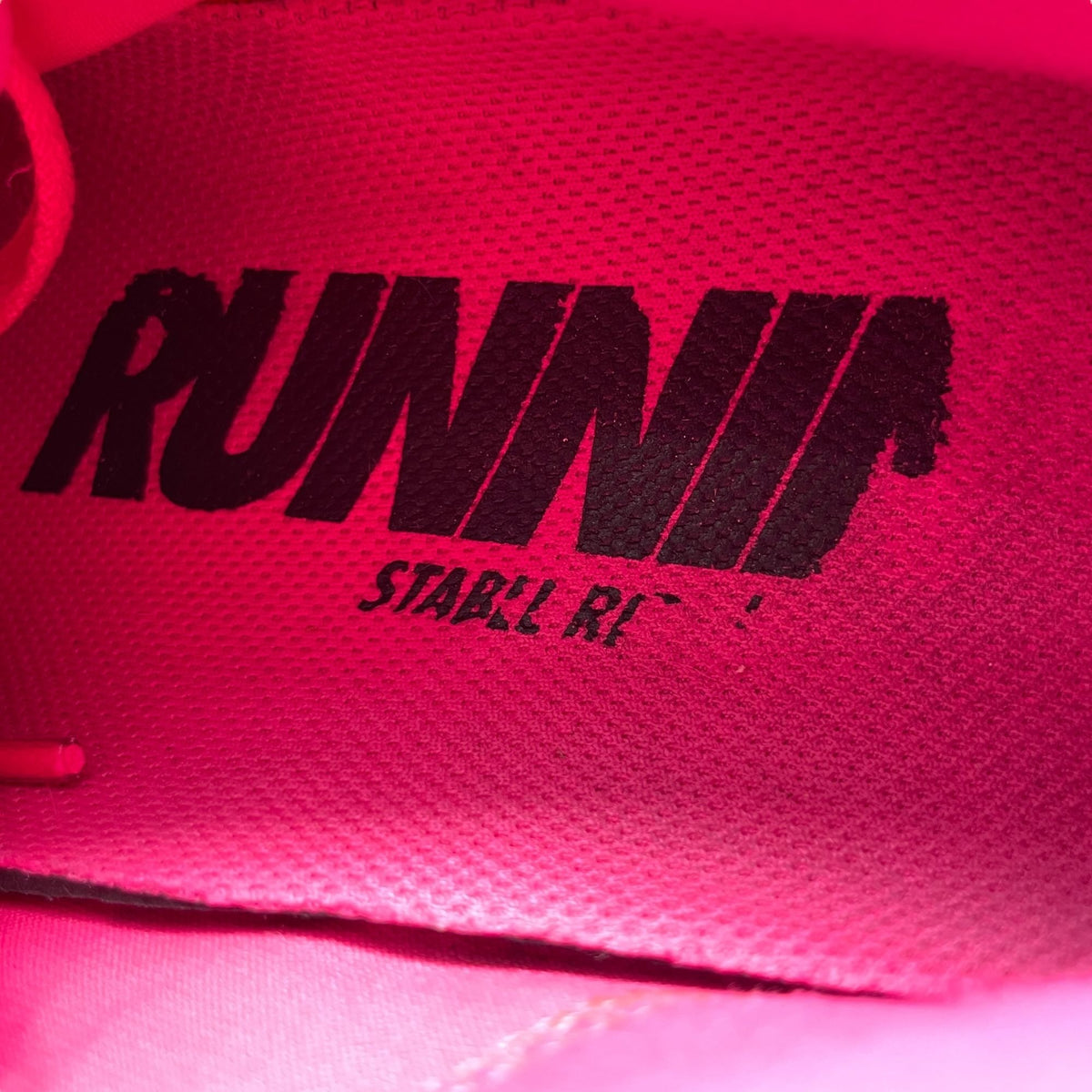 Nike Womens 11 Lunarlon Running Shoes Hot Pink Breathable Mesh Athletic Sneakers